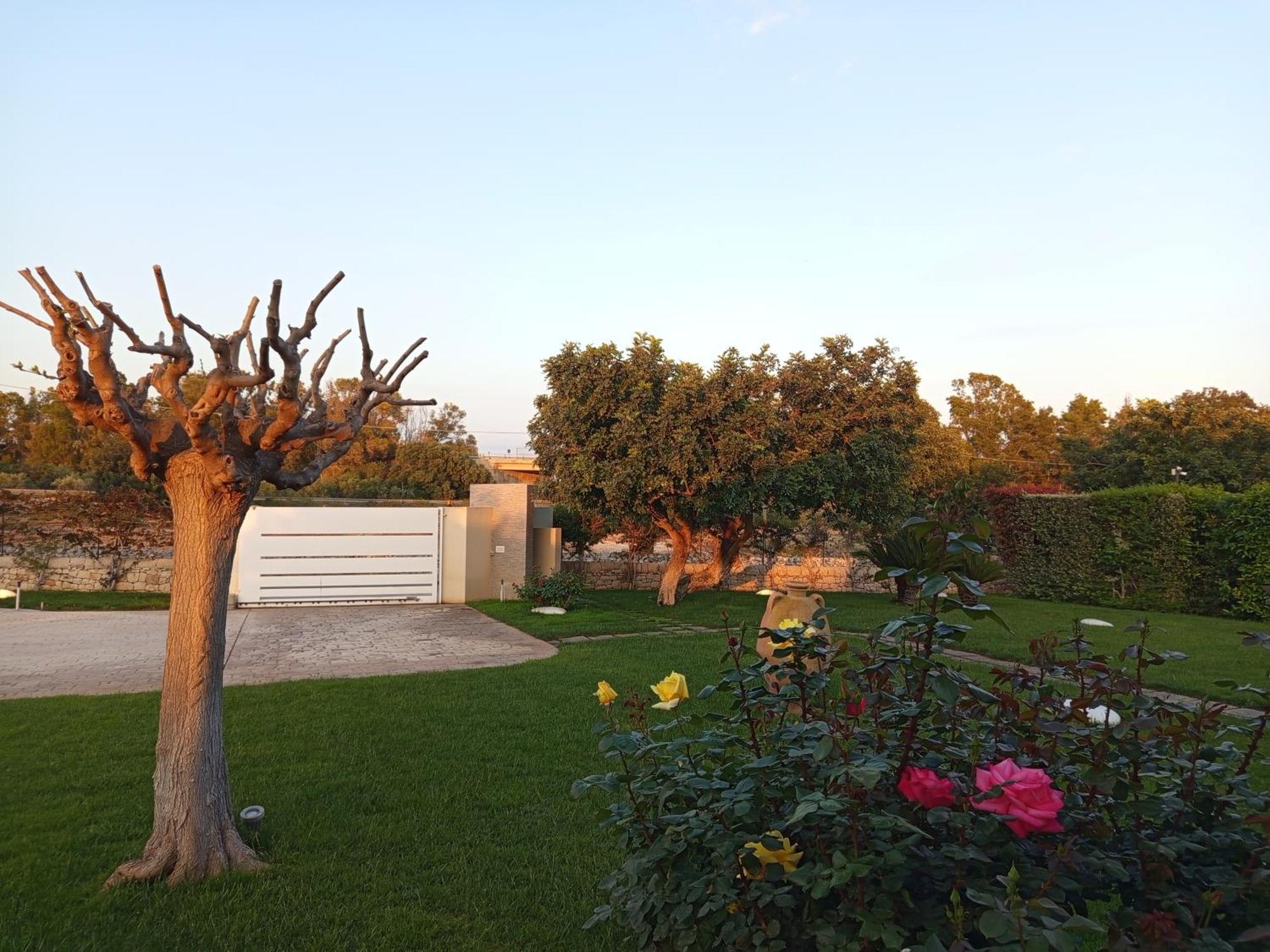 La Giara Guest House Марина-ді-Модіка Екстер'єр фото